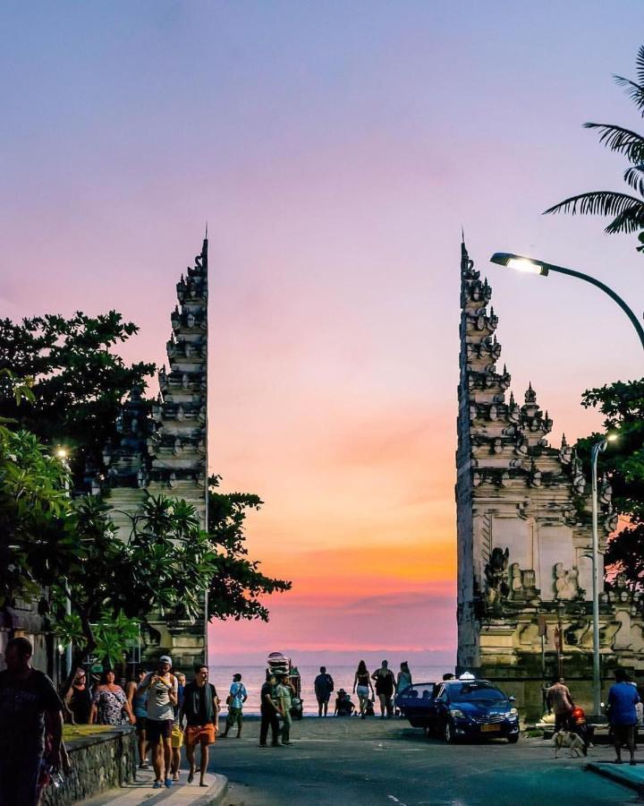 Ab Hotel Kuta By Agata Екстер'єр фото