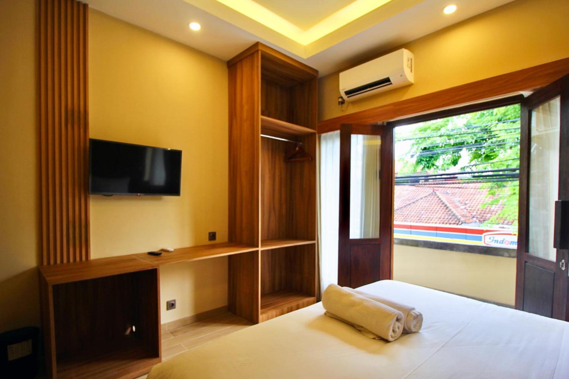 Ab Hotel Kuta By Agata Екстер'єр фото