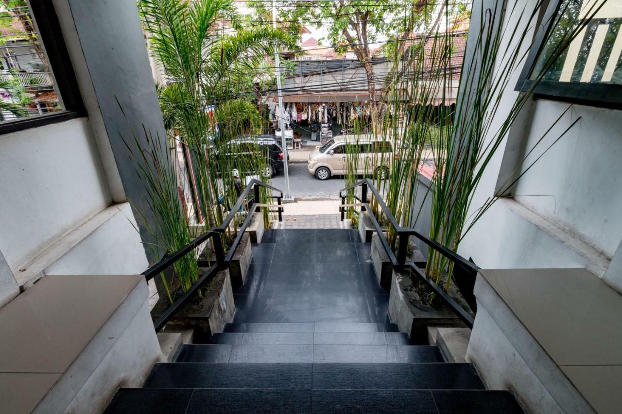 Ab Hotel Kuta By Agata Екстер'єр фото